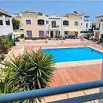 Maria\'S Holiday House - Communal Pool