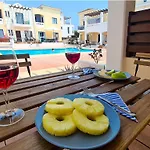 Maria\'S Holiday House - Communal Pool